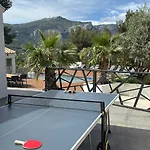Holistika : / Pool / Air Conditioning/ Mont Faron Toulon