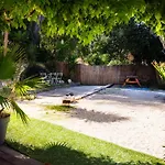 Holistika : / Pool / Air Conditioning/ Mont Faron *