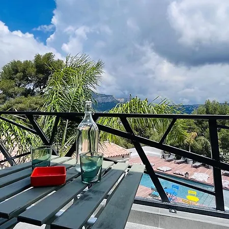 Holistika : / Pool / Air Conditioning/ Mont Faron Toulon
