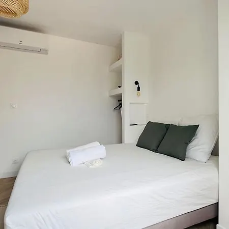 Holistika : / Pool / Air Conditioning/ Mont Faron *