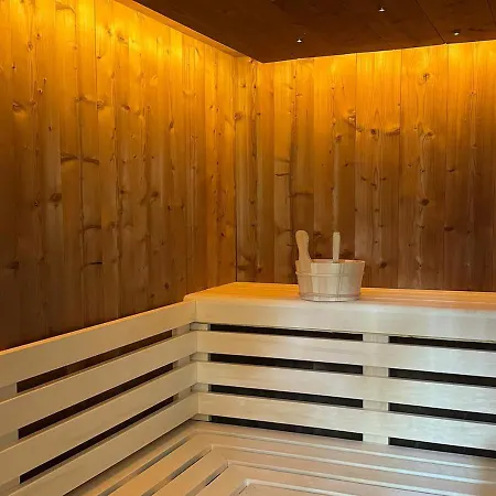Holistika : / Pool / Air Conditioning/ Mont Faron * Tulon