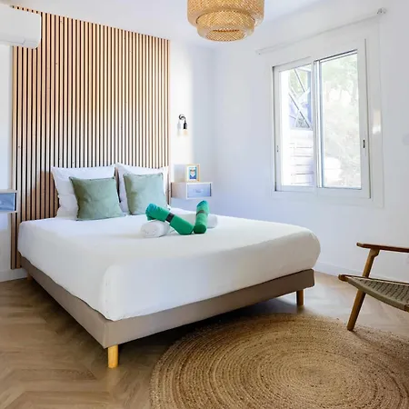 Holistika : / Pool / Air Conditioning/ Mont Faron * Toulon